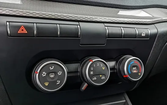 Lada (ВАЗ) Vesta 1.60 механика, фото №1