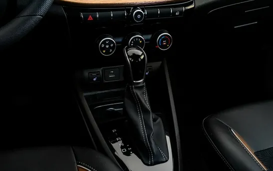 Lada (ВАЗ) Vesta 1.80 вариатор, фото №1