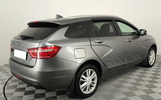 Lada (ВАЗ) Vesta 1.60 механика, фото №1