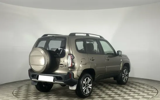 Lada (ВАЗ) Niva 1.70 механика, фото №1