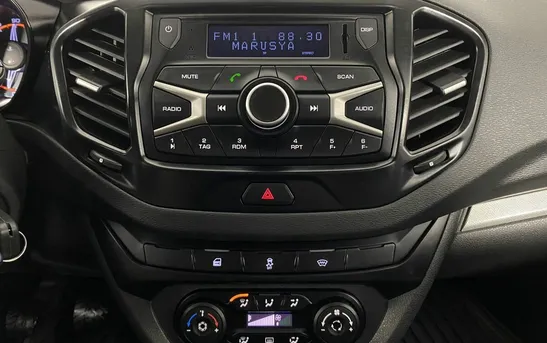 Lada (ВАЗ) Vesta 1.60 механика, фото №1