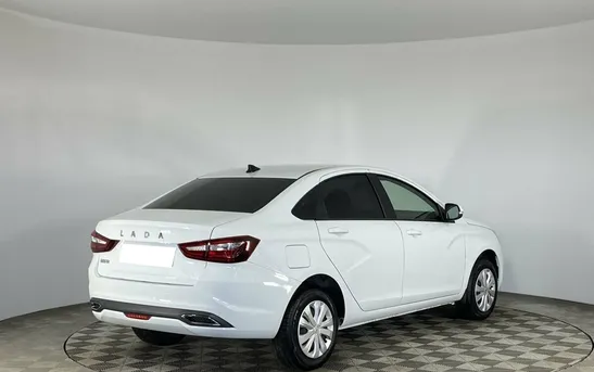Lada (ВАЗ) Vesta 1.60 механика, фото №1