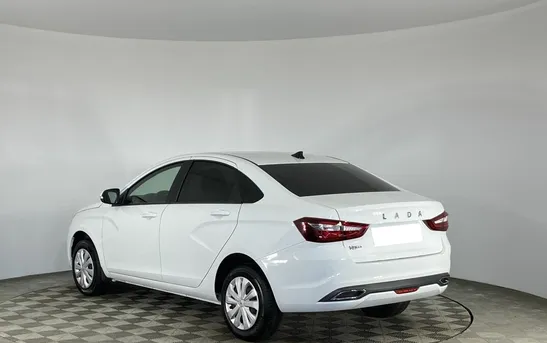 Lada (ВАЗ) Vesta 1.60 механика, фото №1